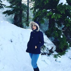 Meet your Posher, Carmella mari